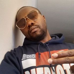 Meet your Posher, Eluis